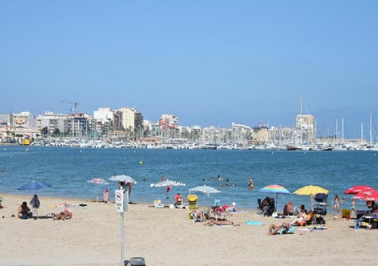 Torrevieja, La Torreta Ground Floor Apartment With Large Private Patio Garden Kültér fotó