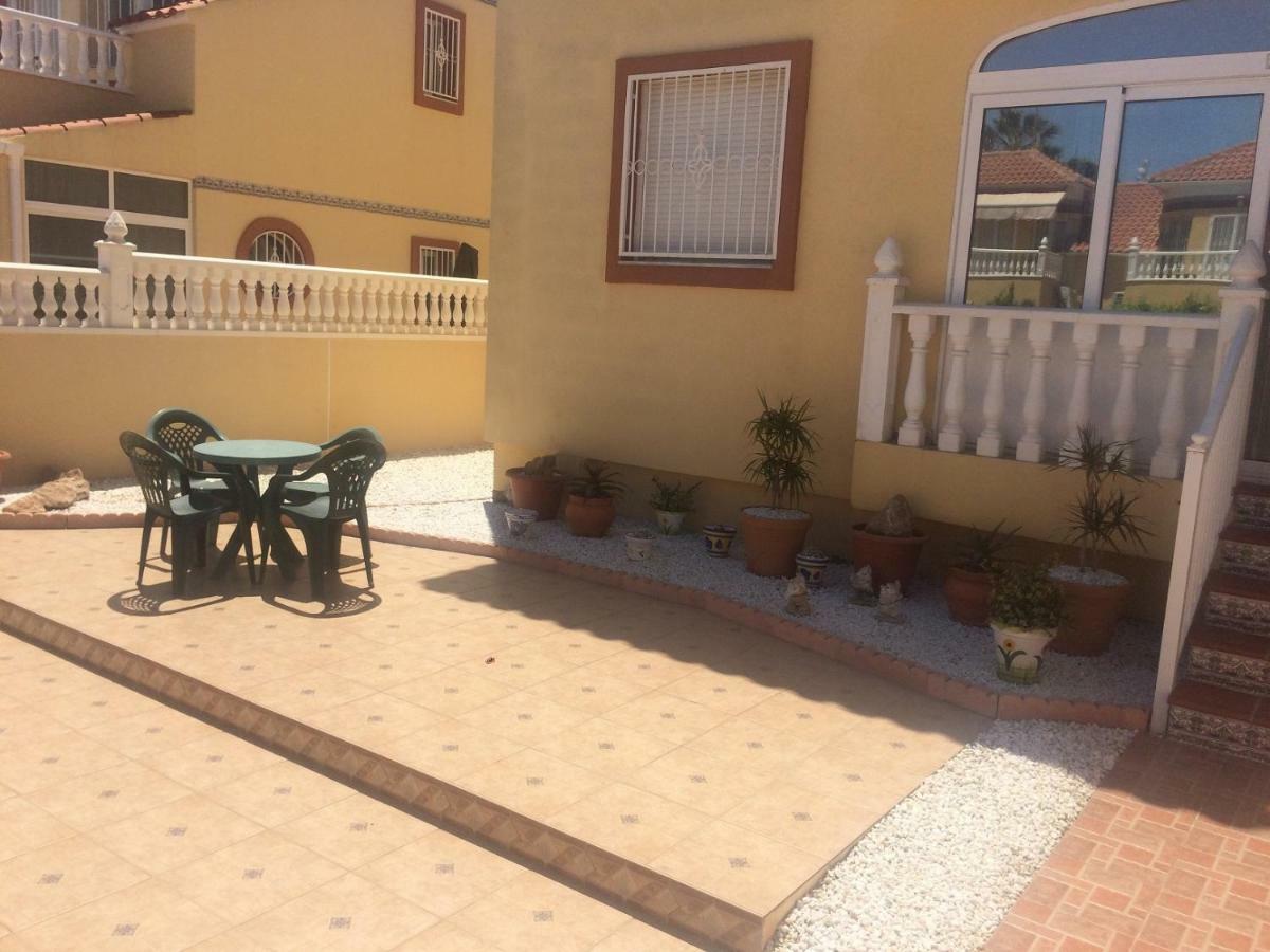 Torrevieja, La Torreta Ground Floor Apartment With Large Private Patio Garden Kültér fotó